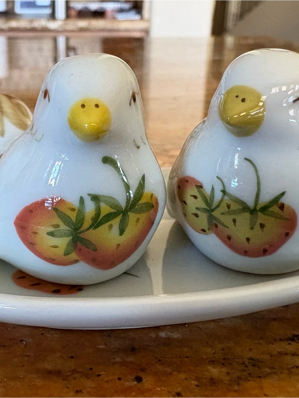 Retired Andrea By Sadek Bird Salt and Pepper Shakers